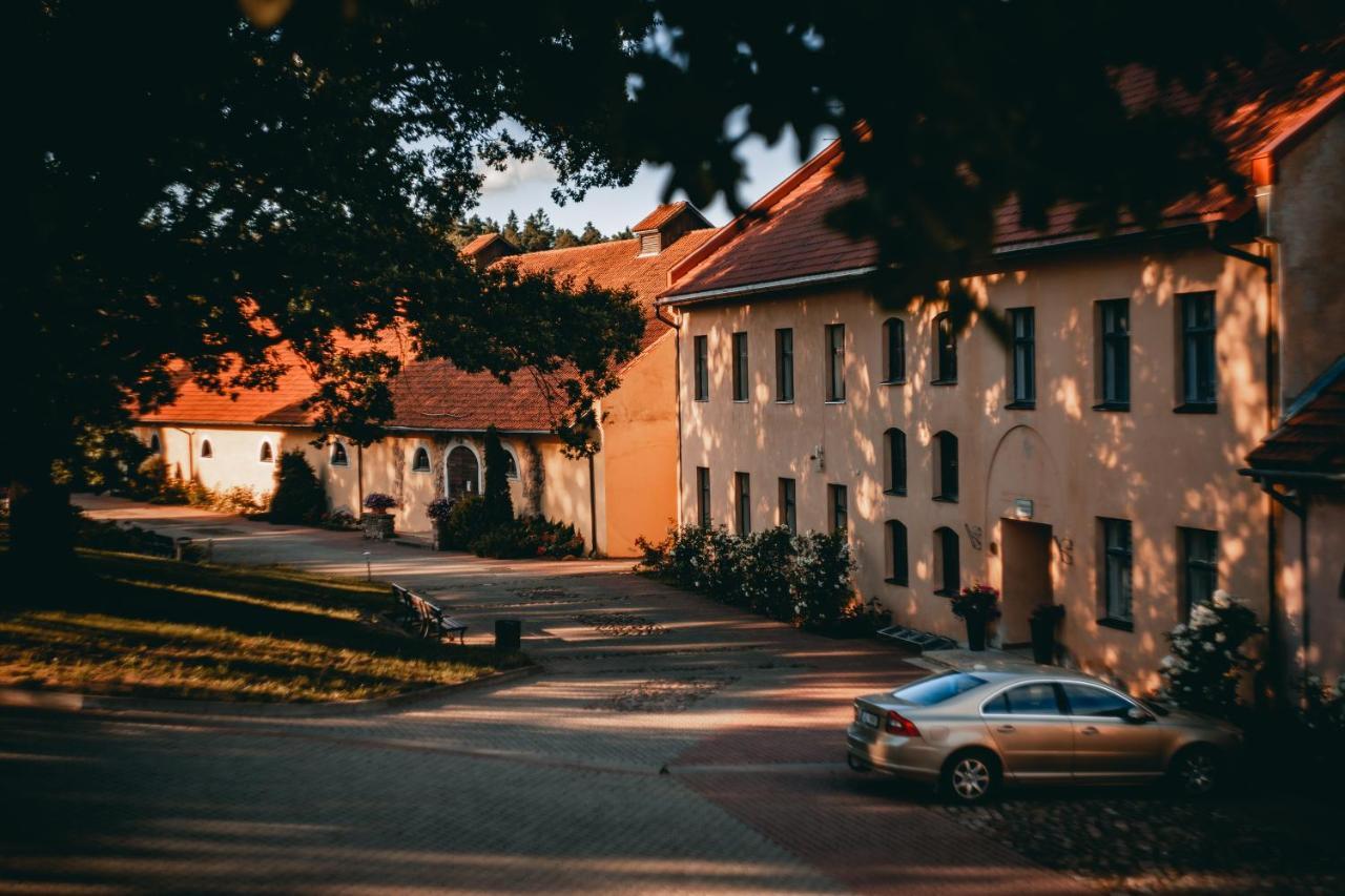 Slokenbekas Muiza Hotel Milzkalne Екстериор снимка